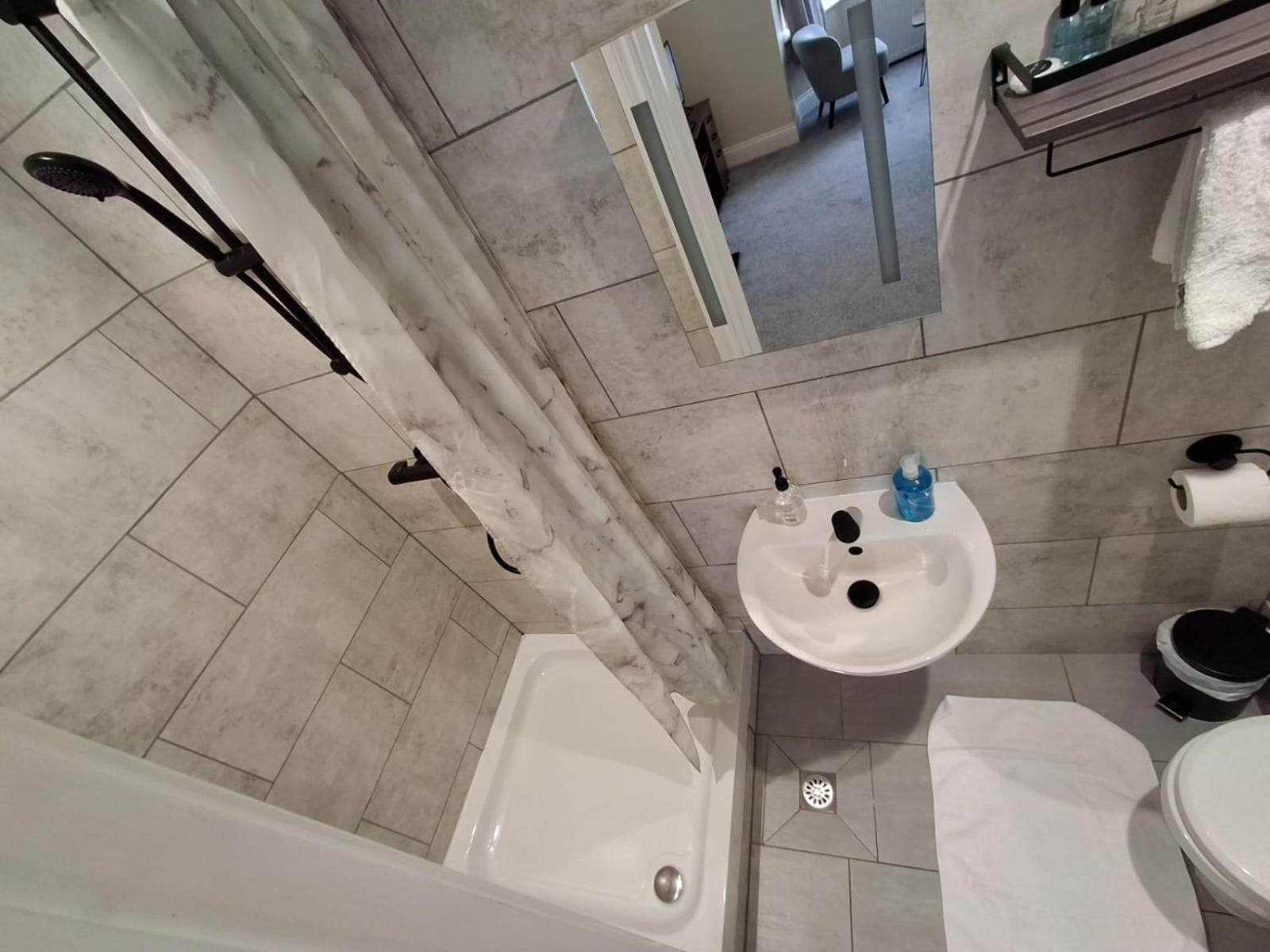 Inn By The Sea, Portsmouth - En Suite Rooms With Sea View Possible, Parking Ev 22Kw Exterior photo