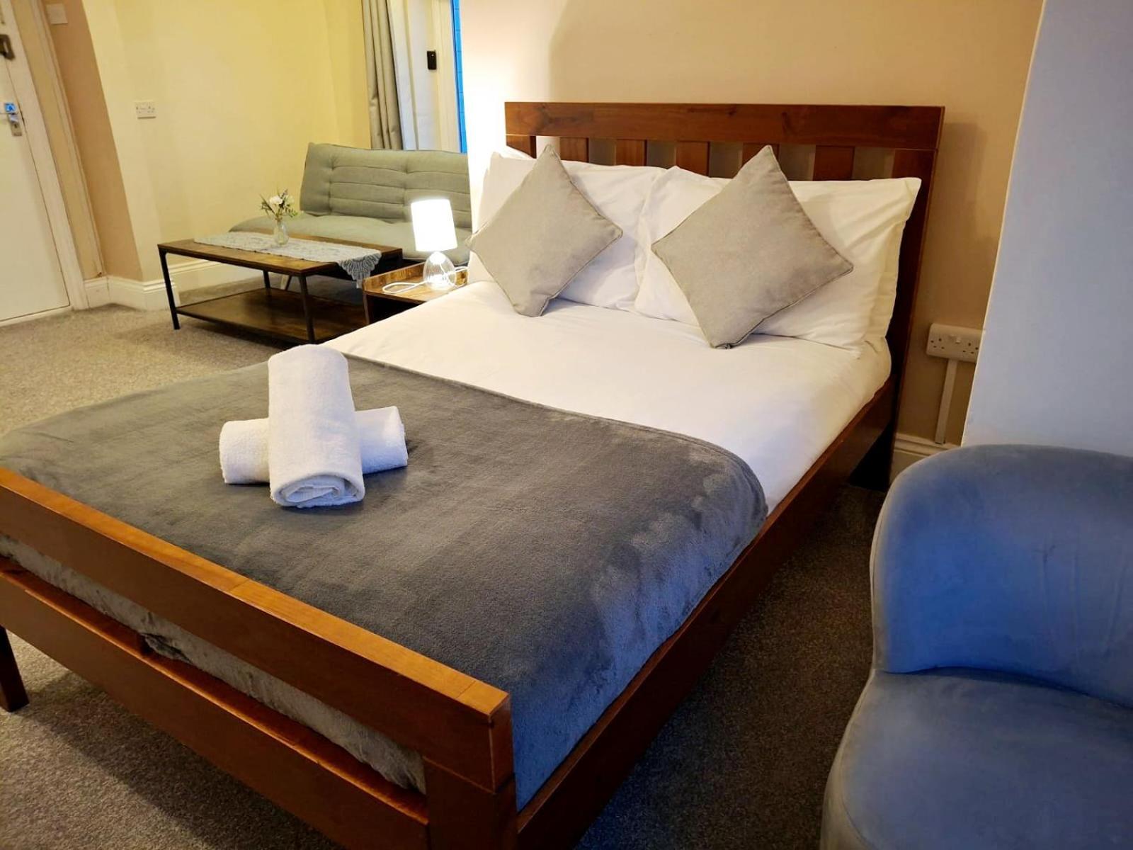 Inn By The Sea, Portsmouth - En Suite Rooms With Sea View Possible, Parking Ev 22Kw Exterior photo